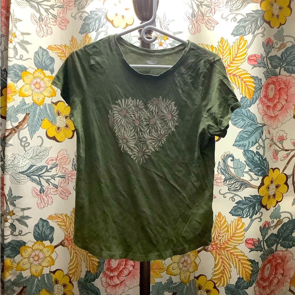 Green old navy shirt